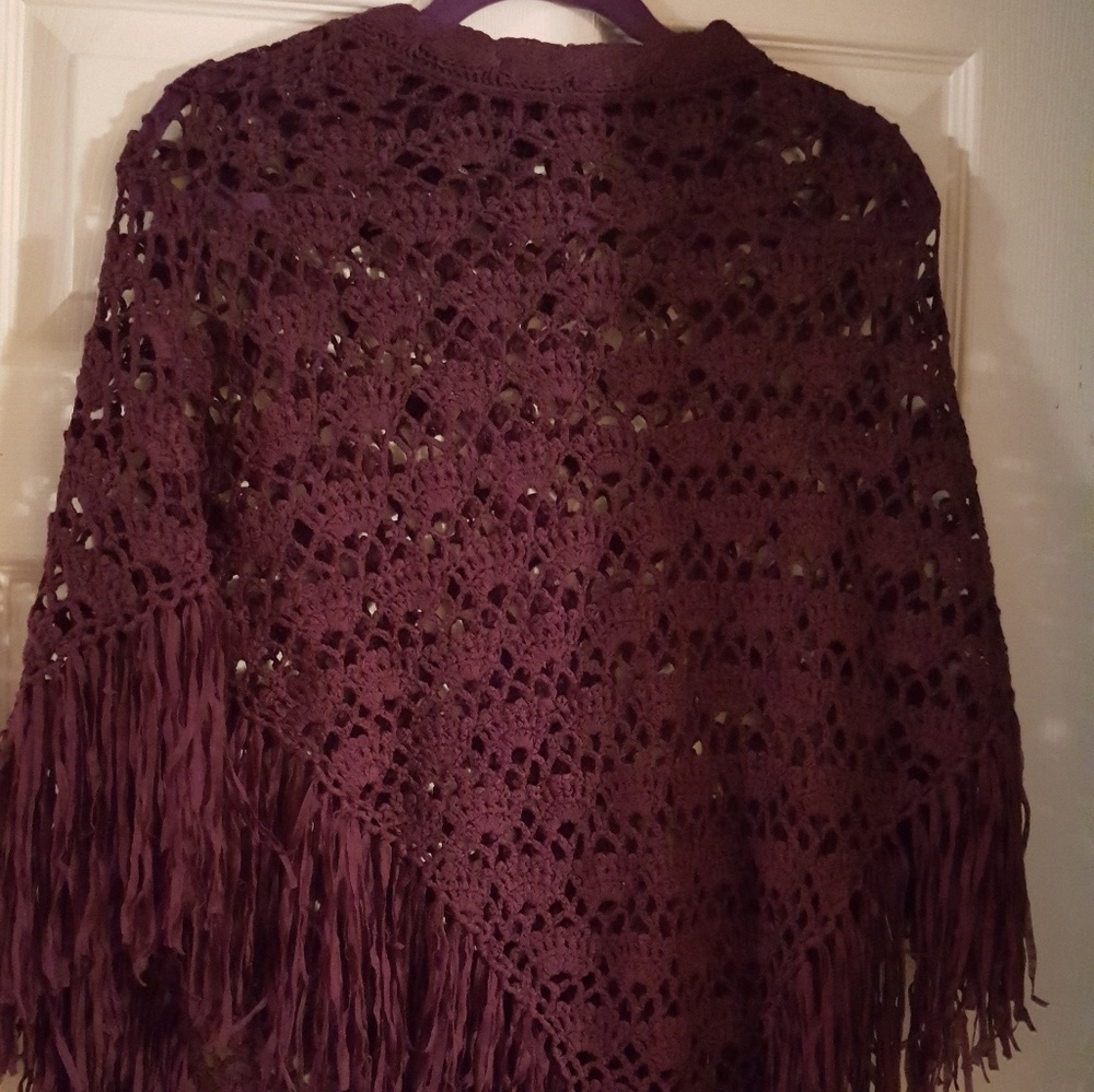 Burgundy Shaw
